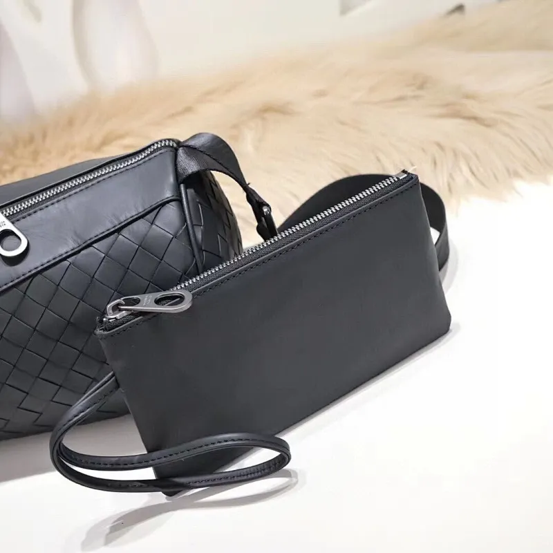All categories 💚 Top version men’s bags 💚 BV 2024 new BV crossbody bag